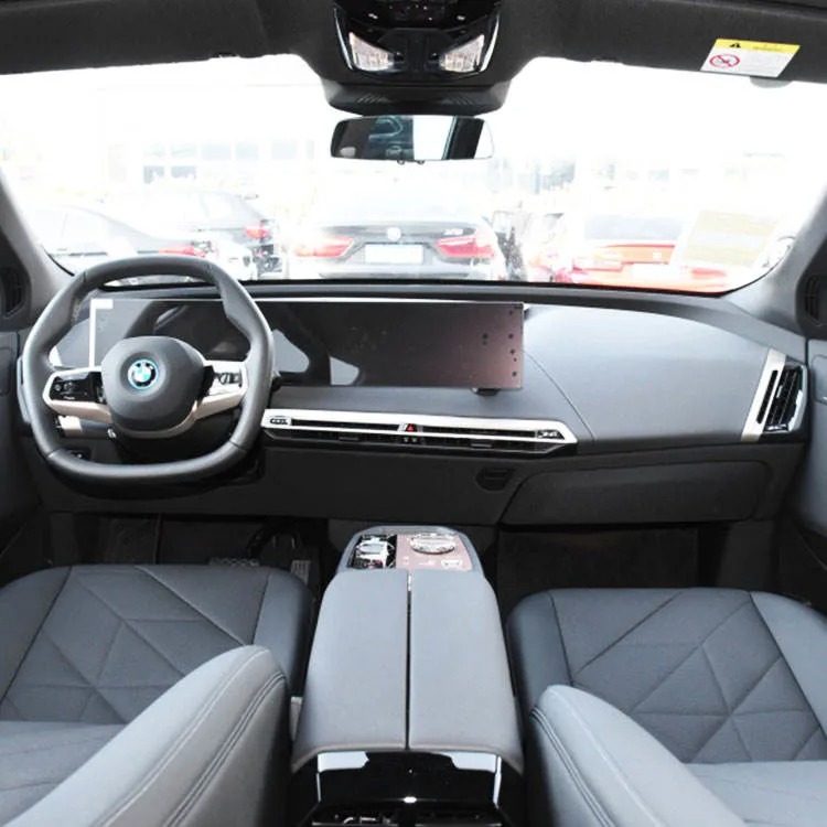 BMW-IX-6 